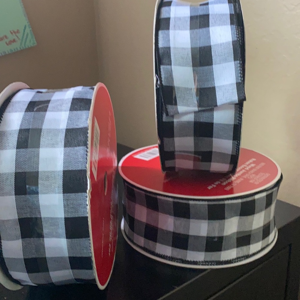 3 Wired Jumbo Ribbon 2.5” white and black pattern farmhouse buffalo - Picture 7 of 16
